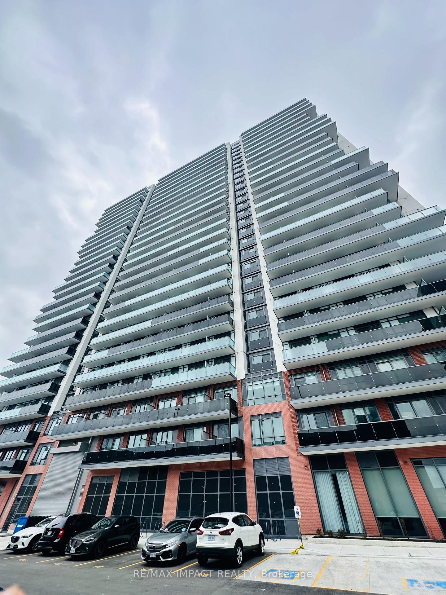 2545 Simcoe Street N, Unit 719 - Photo 3