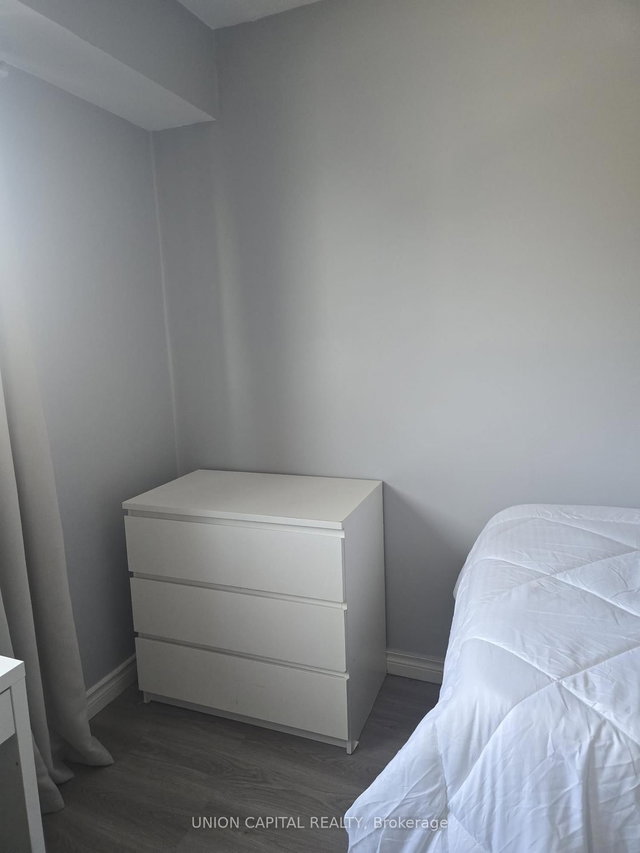 Room - 71 Osterhout Place