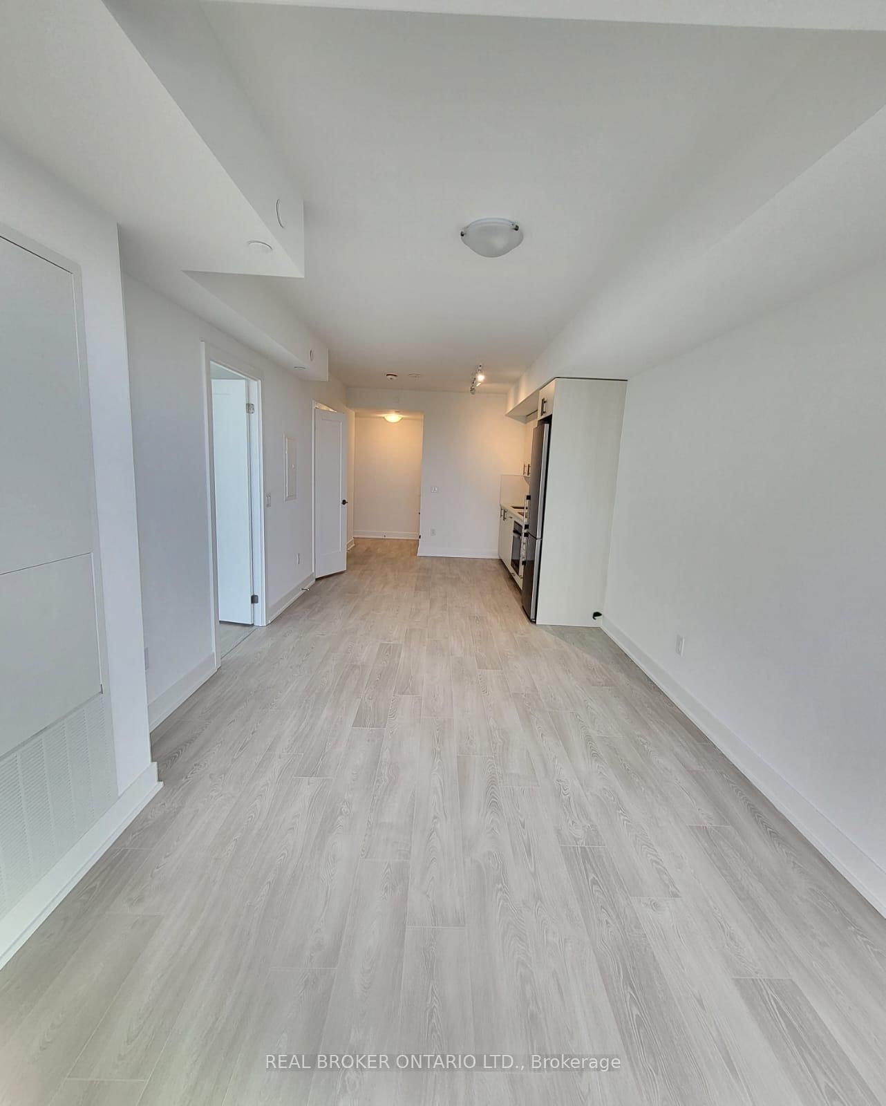 2545 Simcoe Street N, Unit 1813 - Photo 10