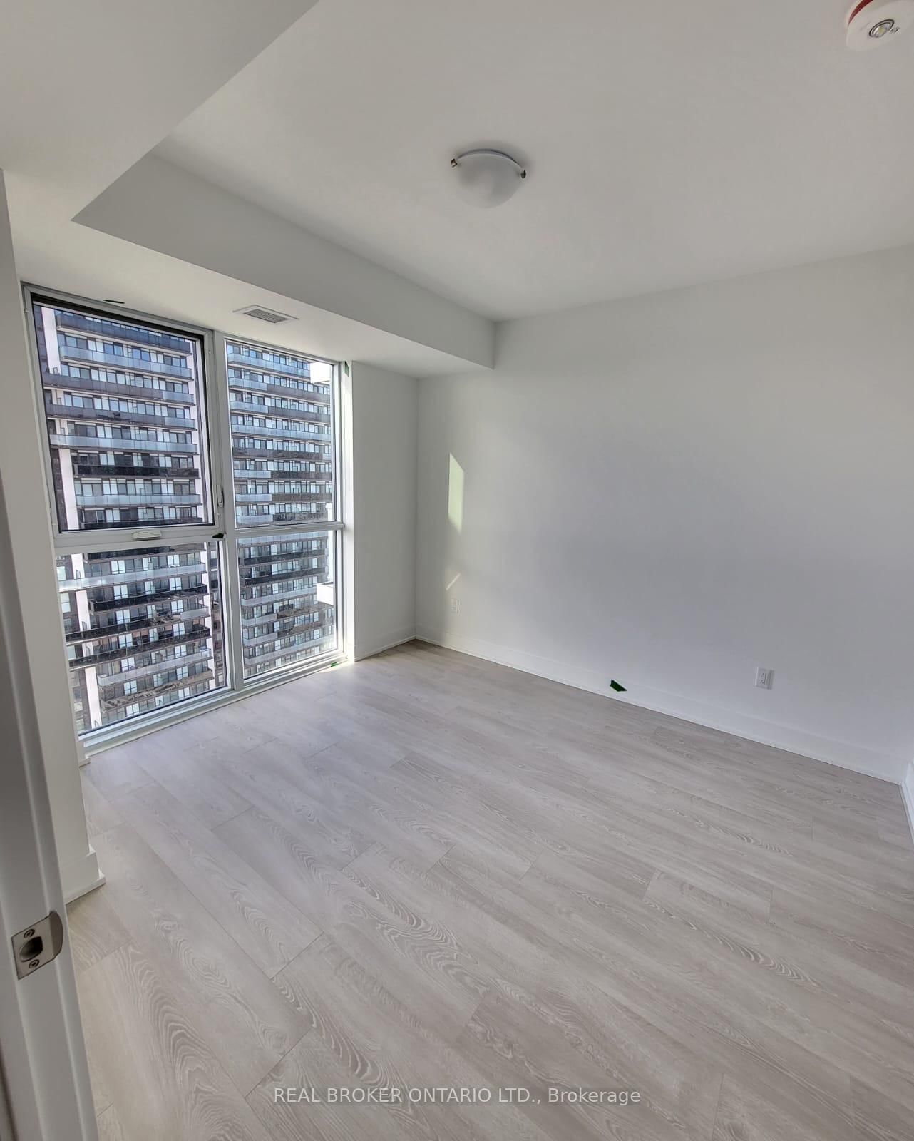 2545 Simcoe Street N, Unit 1813 - Photo 7