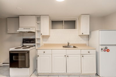 Unit Lower — 80 Rushbrooke Avenue — photo 5
