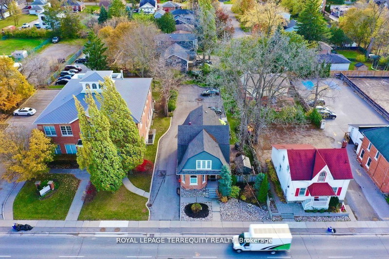 567 Kingston Road W