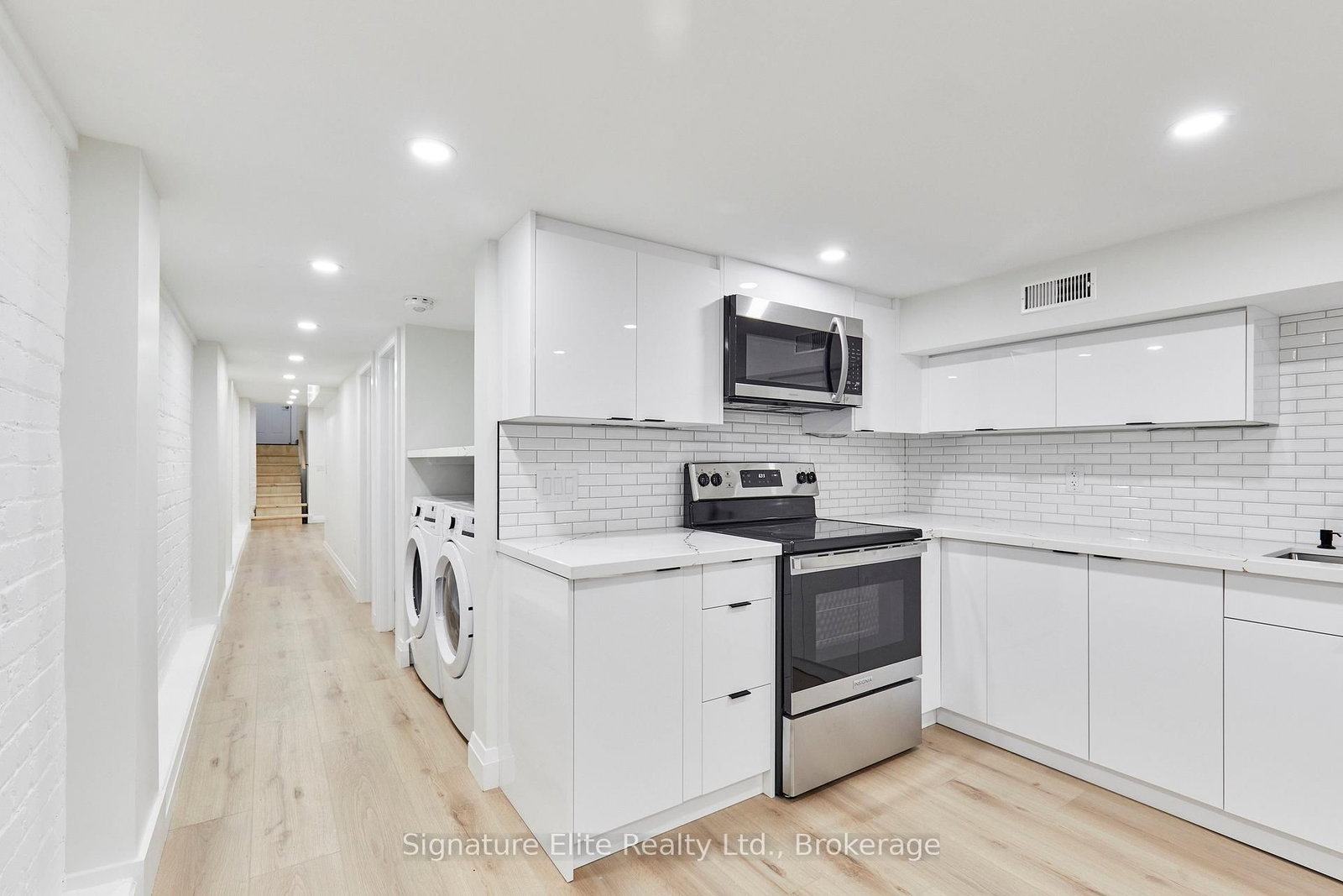 927 Kingston Road, Unit Lower - Photo 11