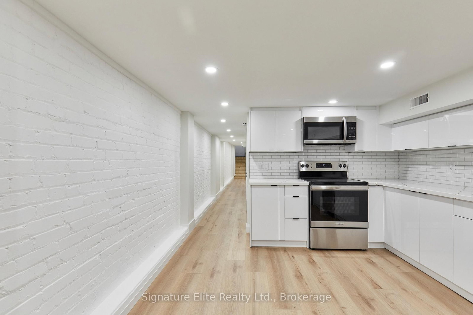 927 Kingston Road, Unit Lower - Photo 12