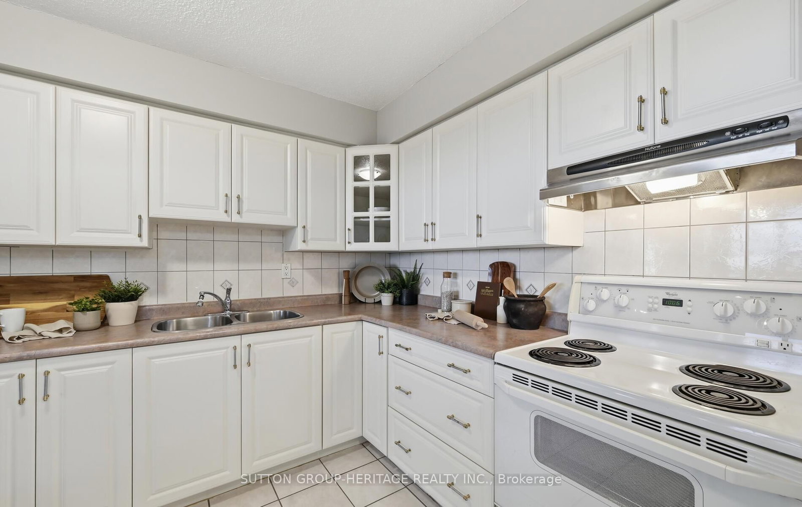3380 E Eglinton Avenue • #PH07 • Toronto, ON photo 13