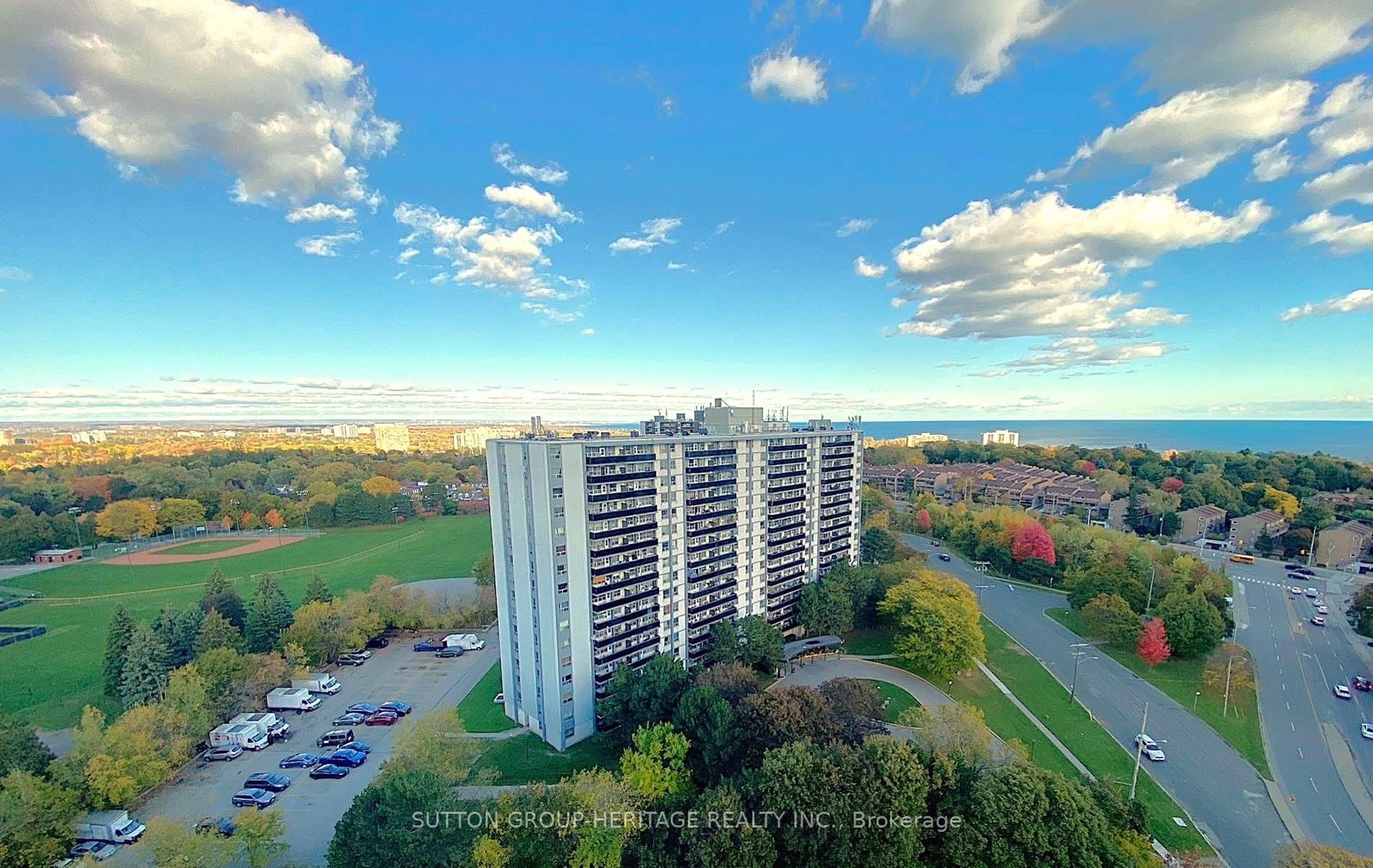 3380 E Eglinton Avenue • #PH07 • Toronto, ON photo 34