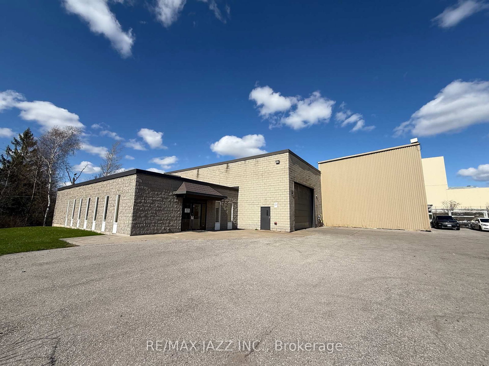 171 Fuller Road - Photo 2