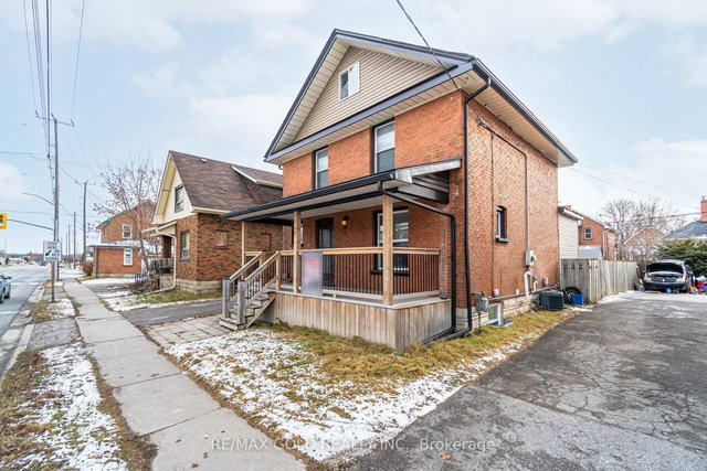 161 Adelaide Avenue E