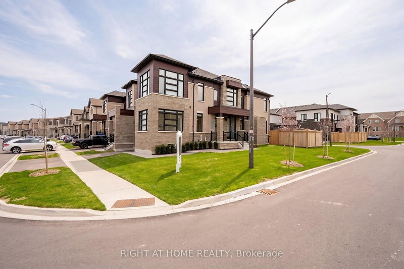 38 Van Wart St, Whitby, L1P 0P8 | Image 2