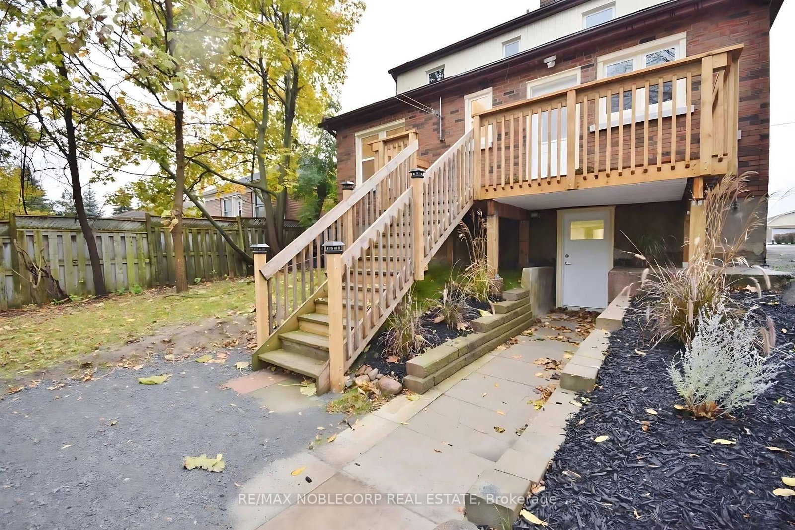 Detached House for lease at Lower-77 Eastlawn Street, Oshawa, Ontario, L1H 7J7 - Donevan - MLS: E13083528