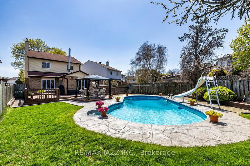 1716 Minstrel Manr, Pickering, L1V 3S1 | Image 2