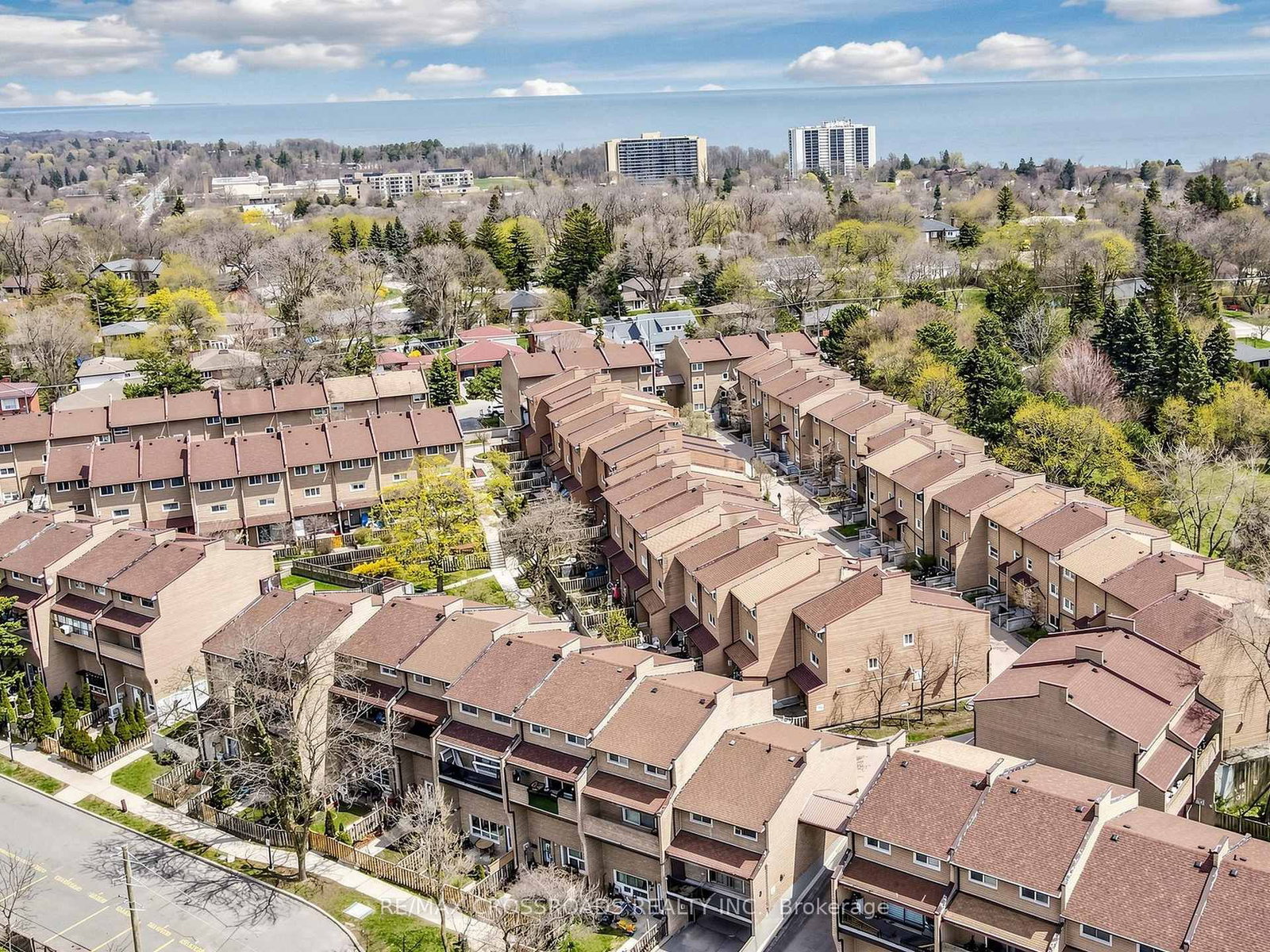 50 Scarborough Golf Club Road • #95 • Toronto, ON photo 33