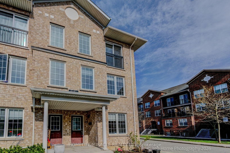 48 Strangford Lane, Toronto, M1L 0E4 | Image 2