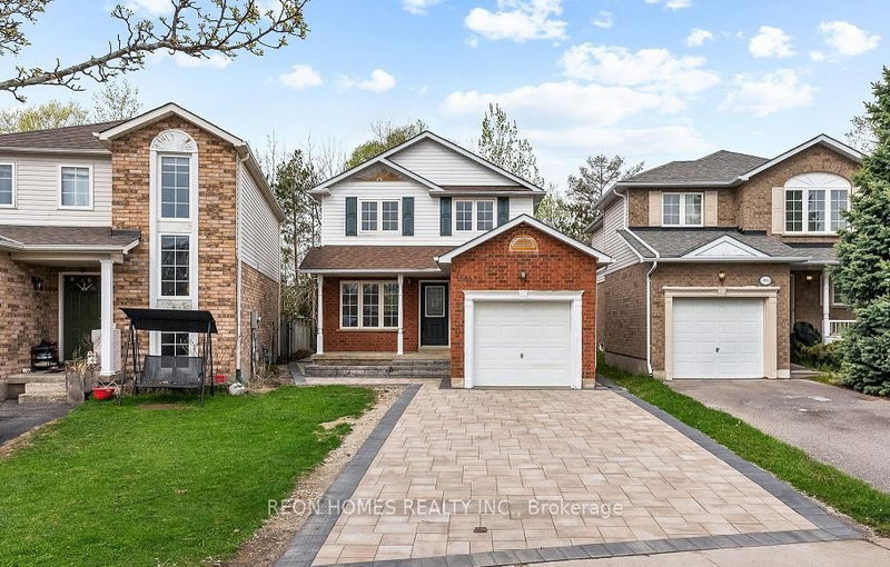 home for lease on 1885 Dalhousie Crescent