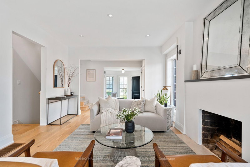 27 Bracken Ave, Toronto, M4E 1N4 | Image 3