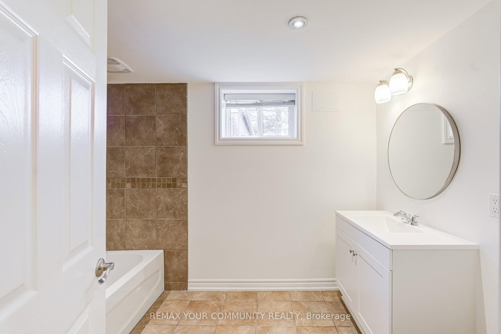 20 Bonny Lynn Court, Unit Bsmt - Photo 13