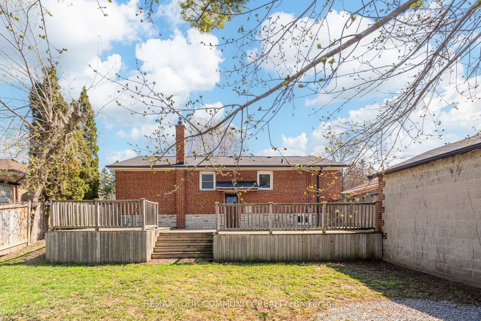 20 Bonny Lynn Court, Unit Main - Photo 22