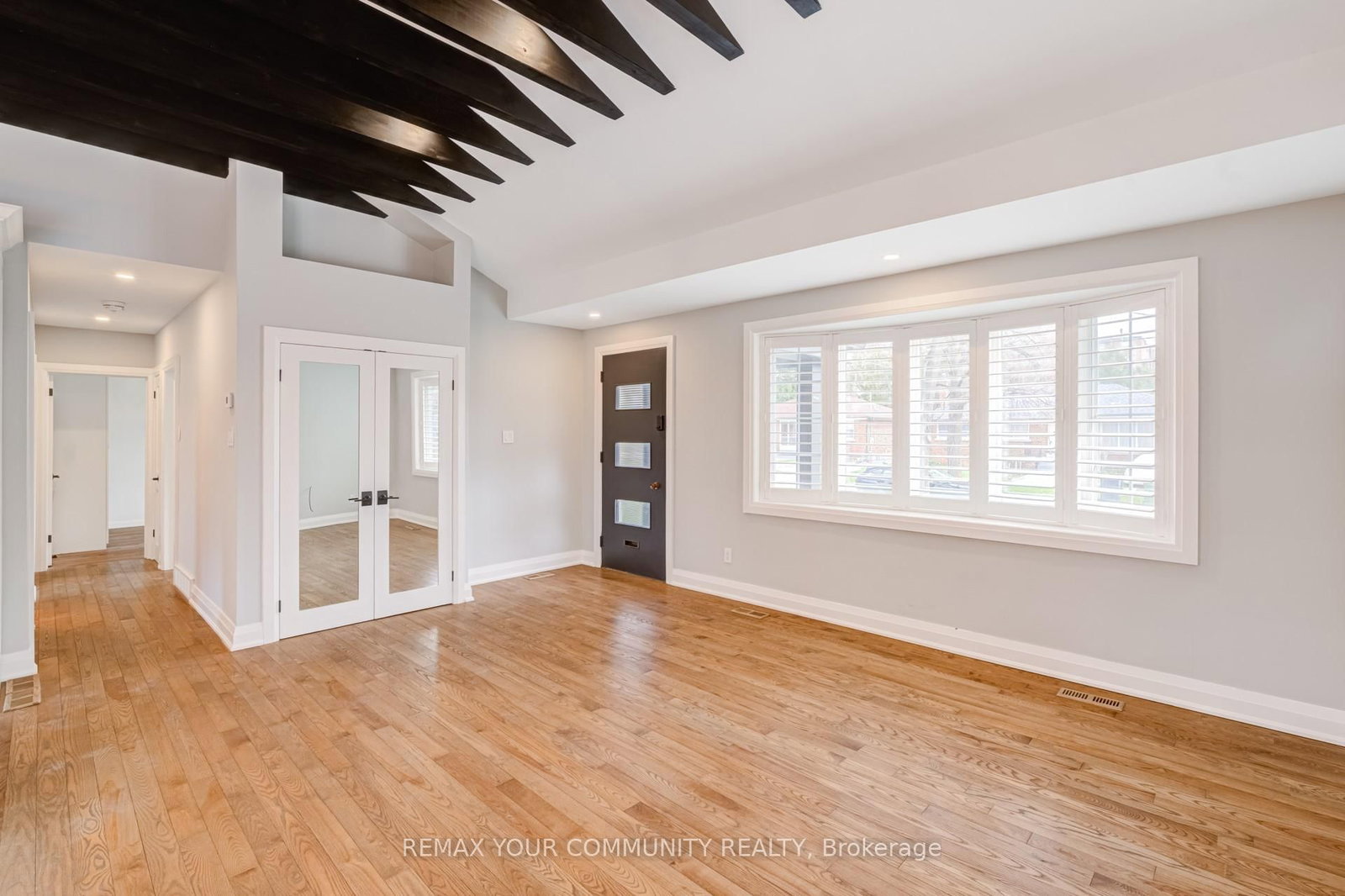 20 Bonny Lynn Court, Unit Main - Photo 4