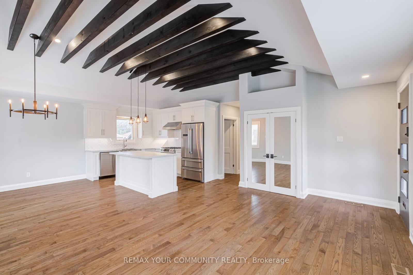 20 Bonny Lynn Court, Unit Main - Photo 5