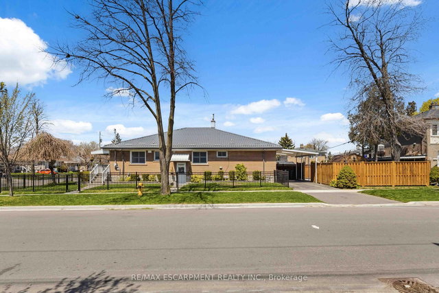 1 Birkdale Road