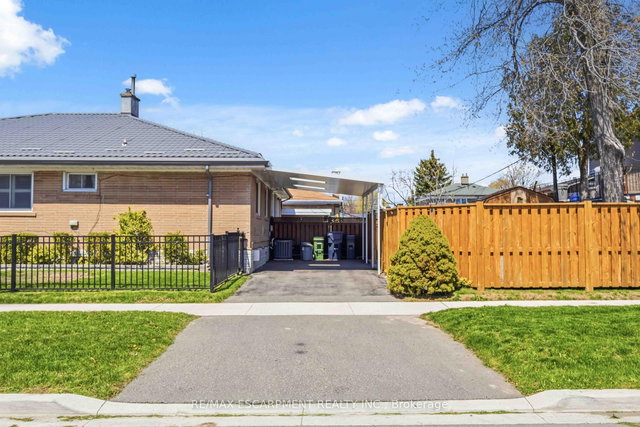 1 Birkdale Road