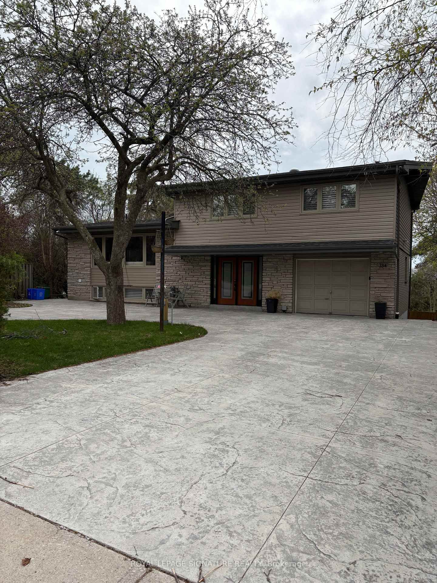 Detached House for lease at Bsmt-134 Elizabeth Crescent, Whitby, Ontario, L1N 3R7 - Blue Grass Meadows - MLS: E13085220