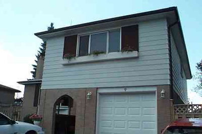 Detached House sold at 9 Oakmeadow Boulevard, Toronto, Ontario, M1E4G2 - Morningside - MLS: E1308543