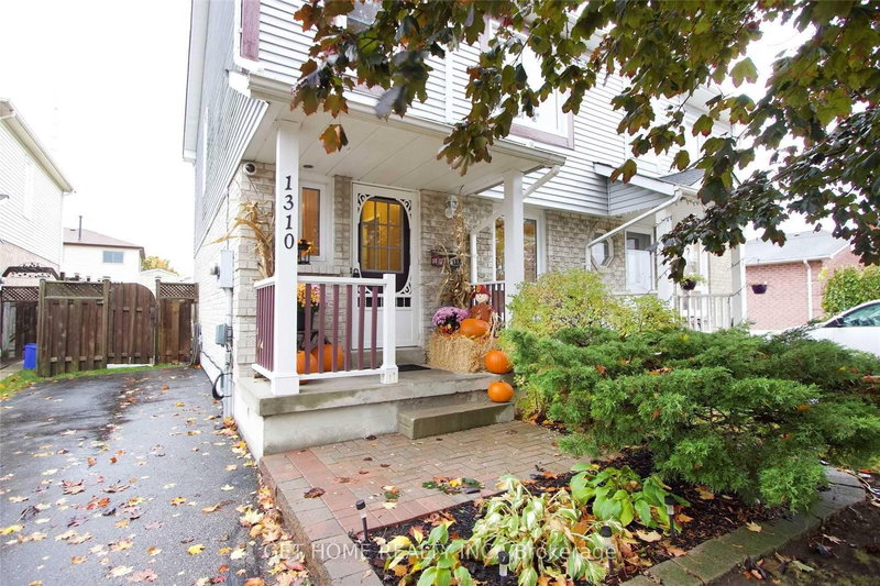 home for lease on 1310 Charter Crescent