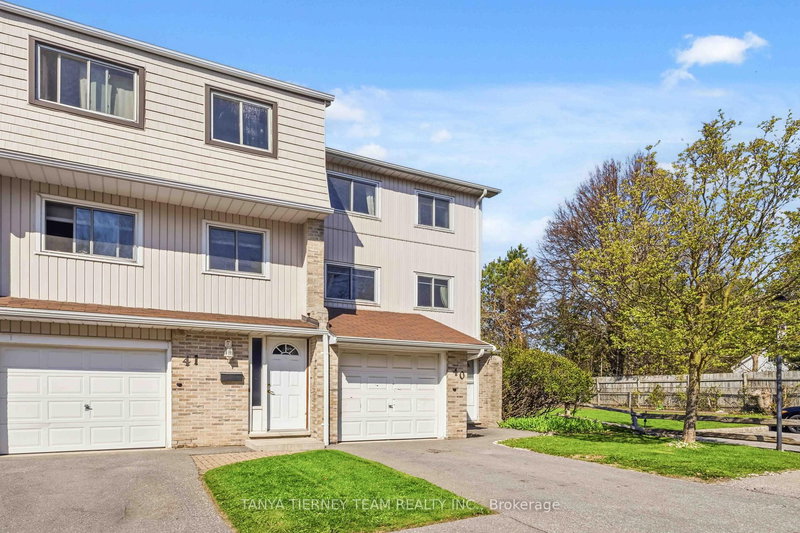 40 - 1975 Rosefield Rd, Pickering, L1V 3E3 | Image 2