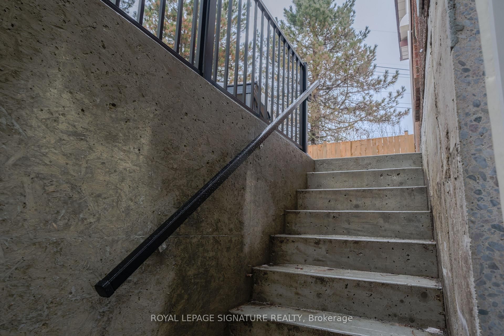 2111 Lynn Heights Drive, Unit (Lower)