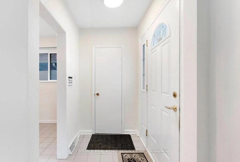 Main Fl - 4 Dempster St, Toronto, M1T 2T4 | Image 3