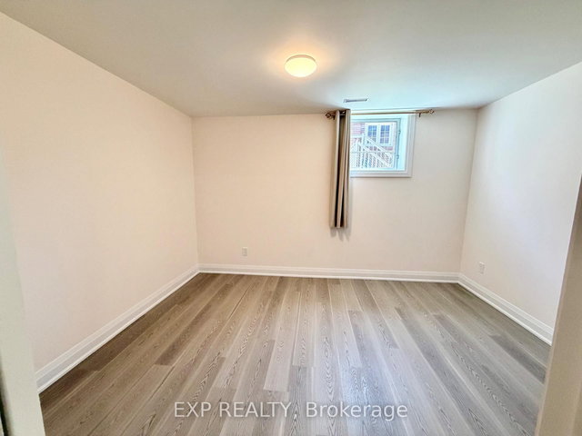 Lower - 343 Chester Le Boulevard