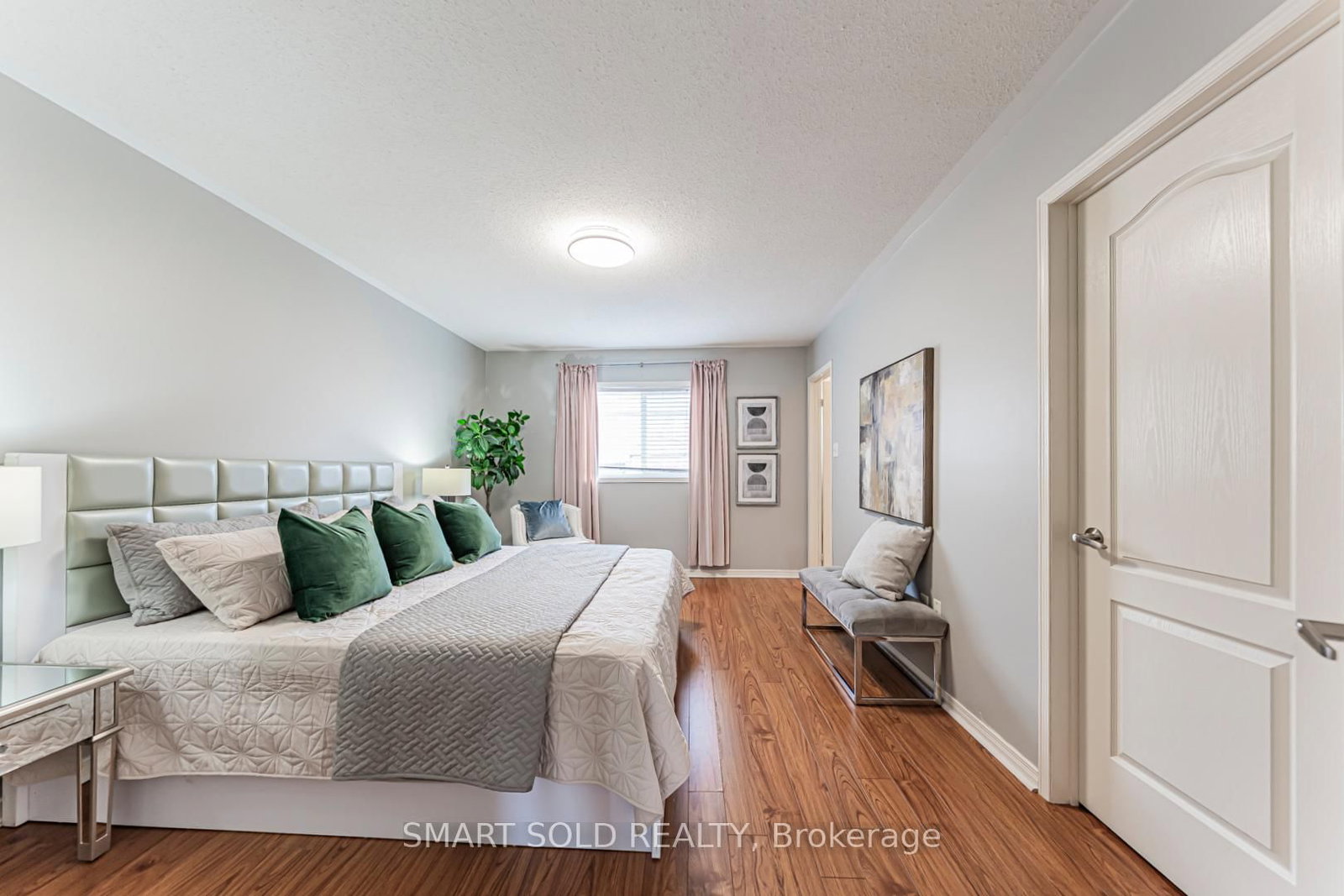 34 Atlantis Drive • Whitby, ON photo 14