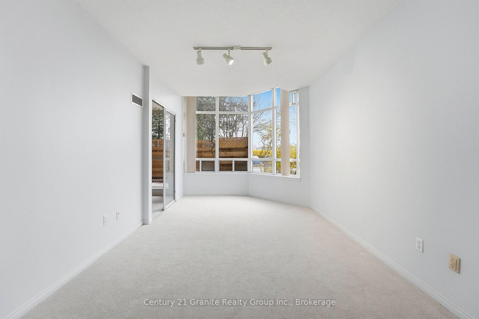 1 Greystone Walk Drive • #180 • Toronto, ON photo 18
