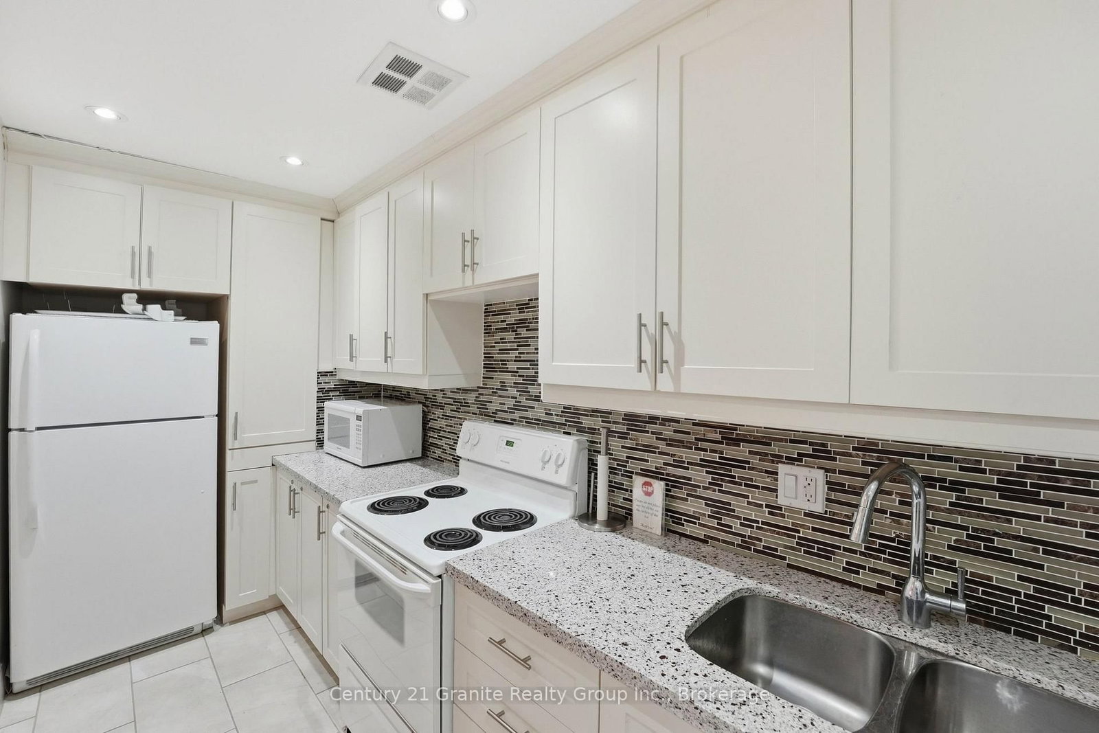 1 Greystone Walk Drive • #180 • Toronto, ON photo 32