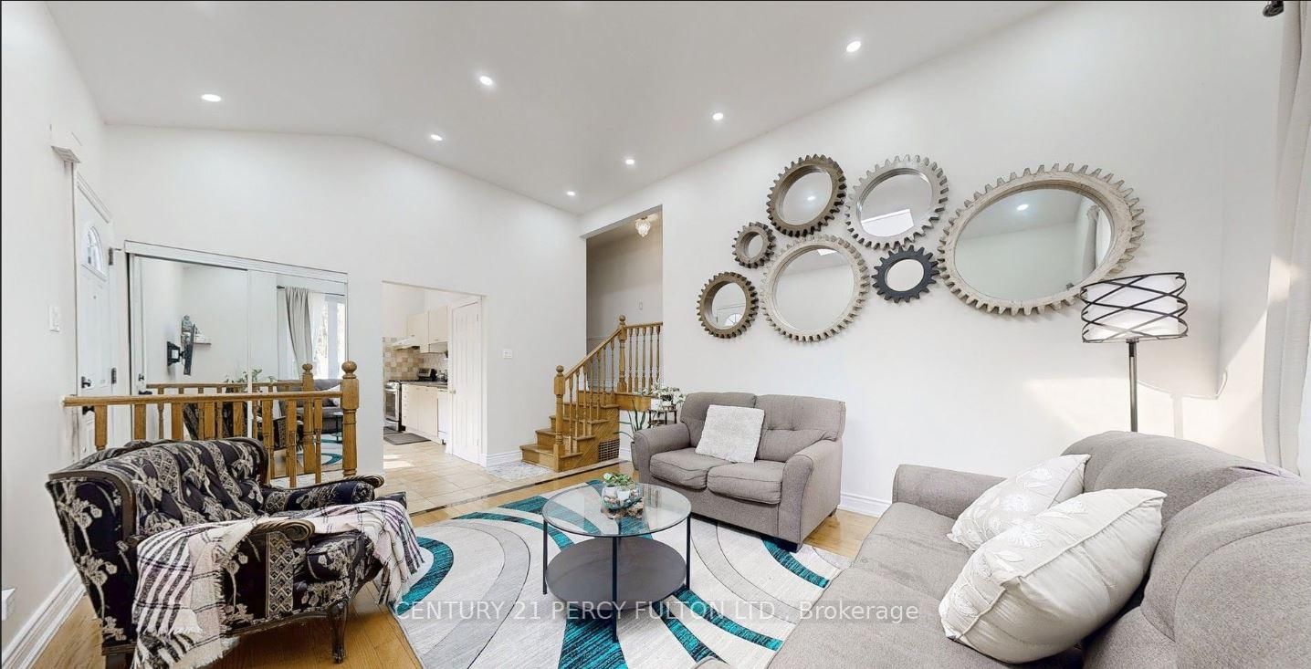 140 Benleigh Drive • Toronto, ON photo 5