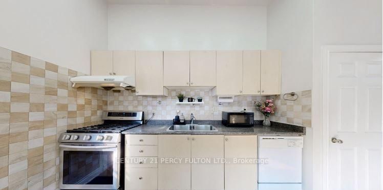 140 Benleigh Drive • Toronto, ON photo 8