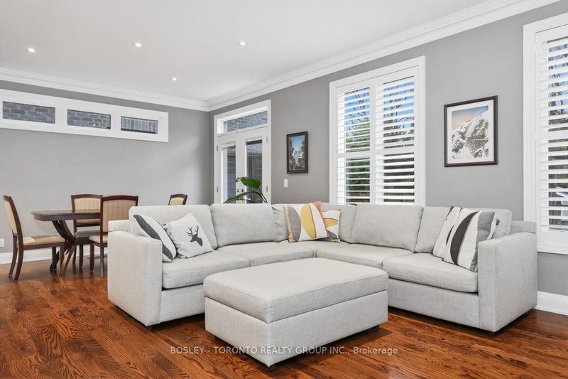 55 Gradwell Dr, Toronto, M1M 2N1 | Image 2
