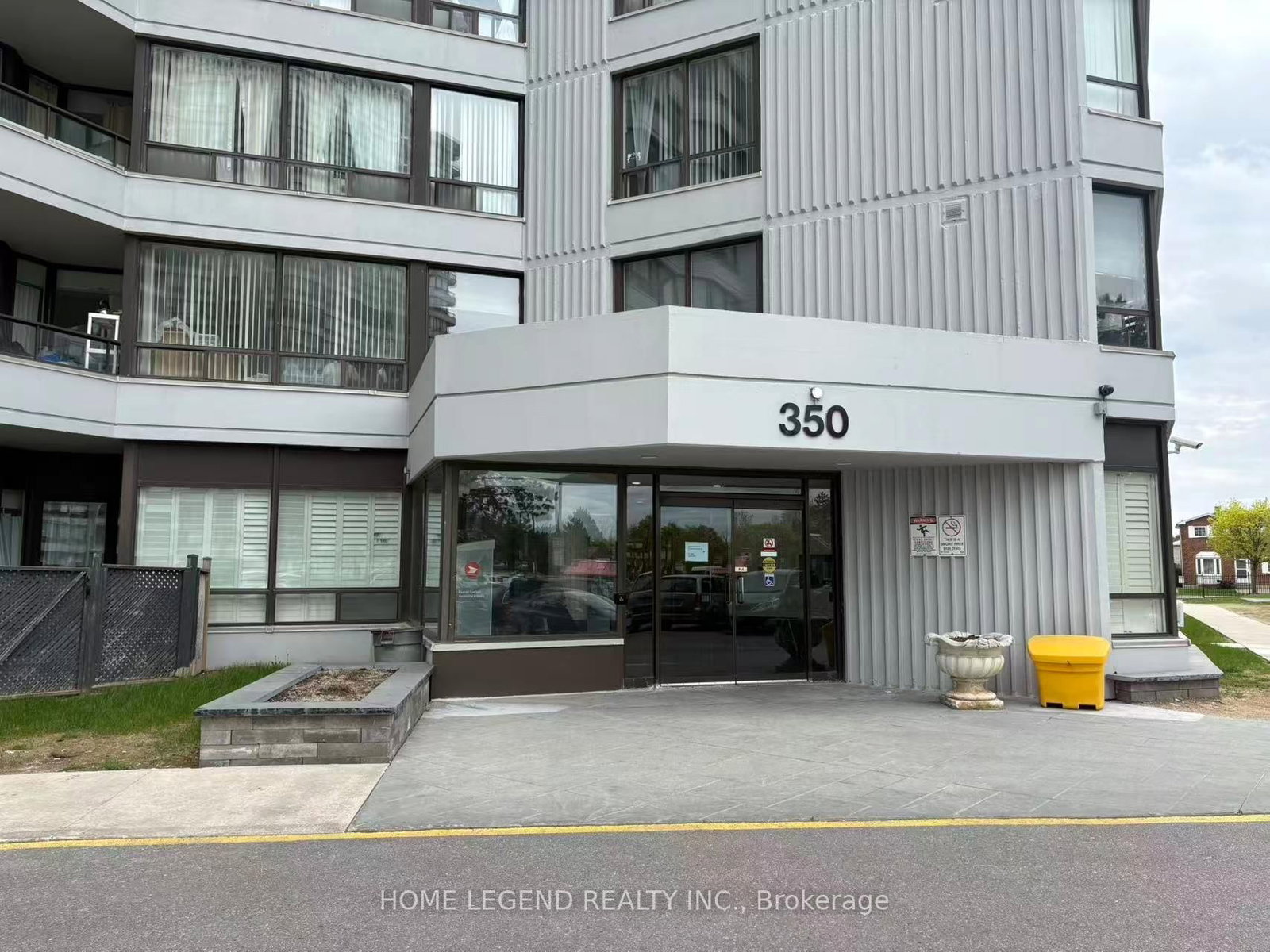1902-350 Alton Towers Circle, Toronto, ON, photo 3