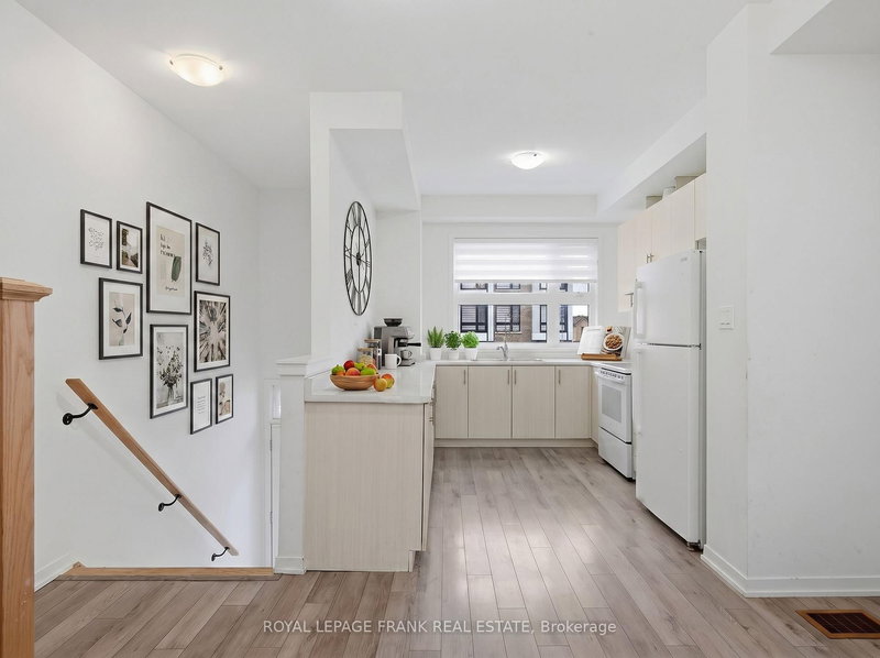 36 Bateson St, Ajax, L1S 7M3 | Image 3