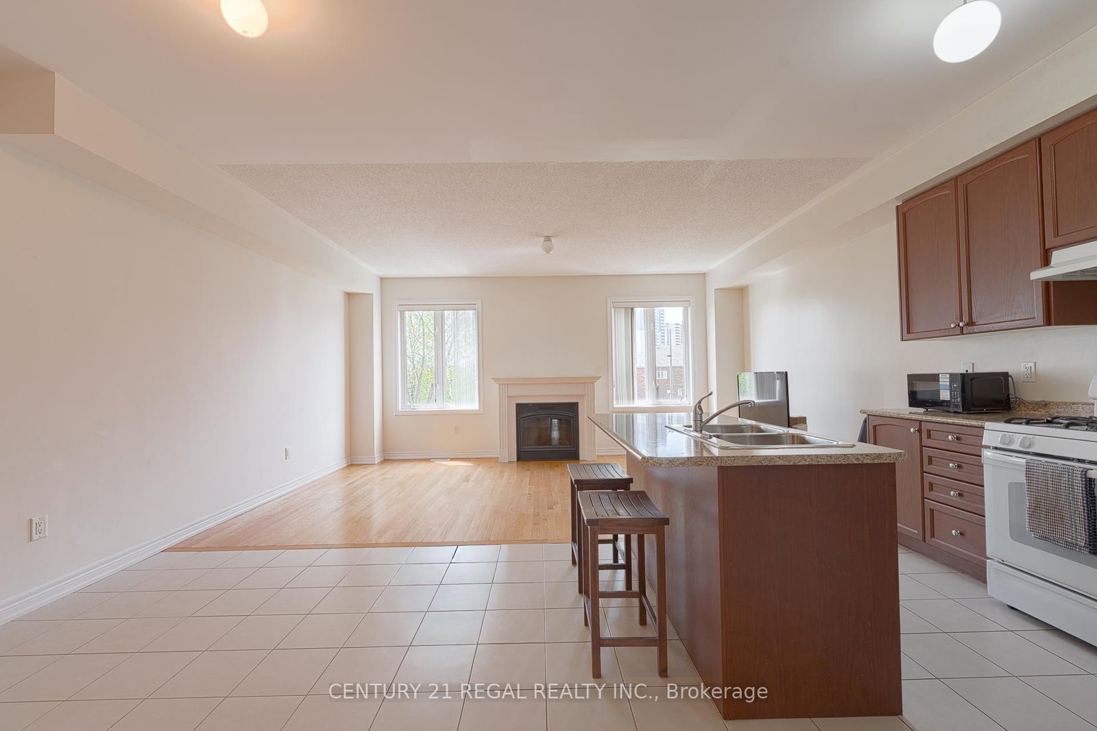 27 Belanger Crescent S - Photo 12