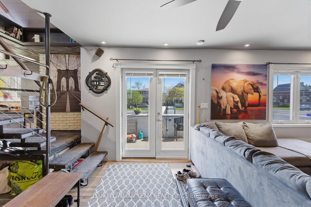 678 King Street W
