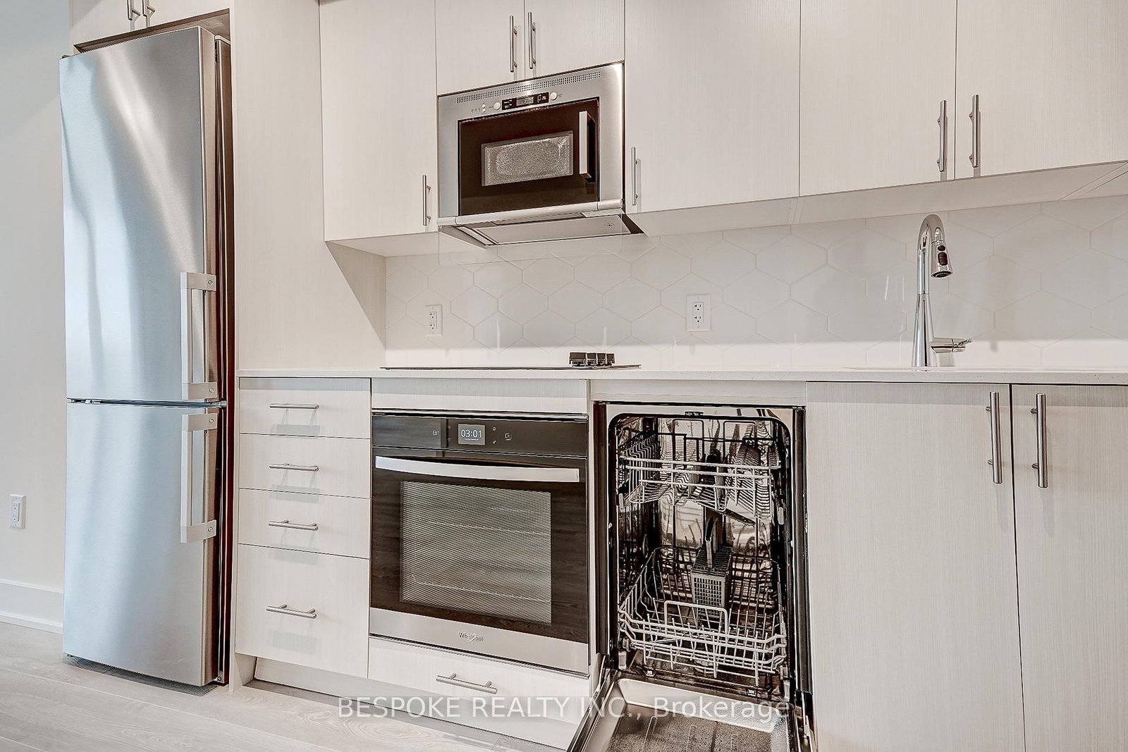 2545 Simcoe Street N, Unit 714 - Photo 11