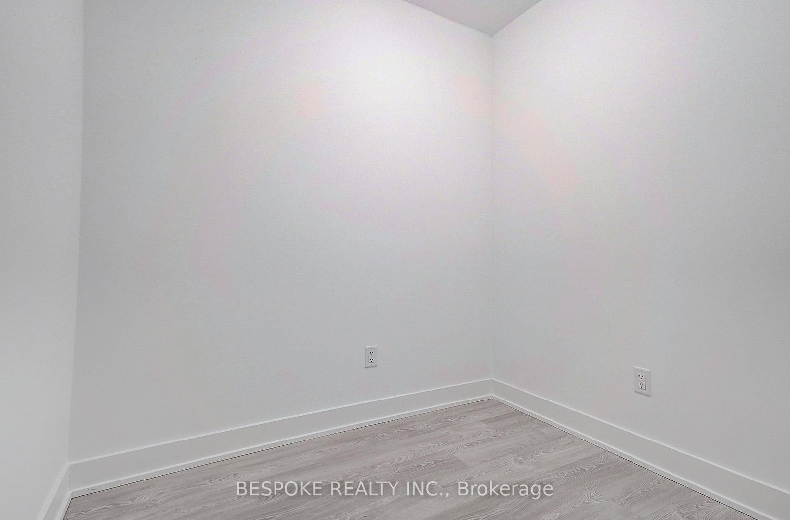 2545 Simcoe Street N, Unit 714 - Photo 24