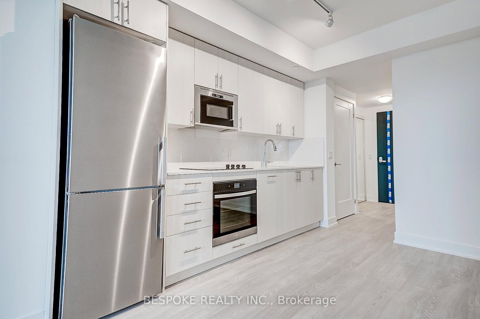2545 Simcoe Street N, Unit 714 - Photo 8