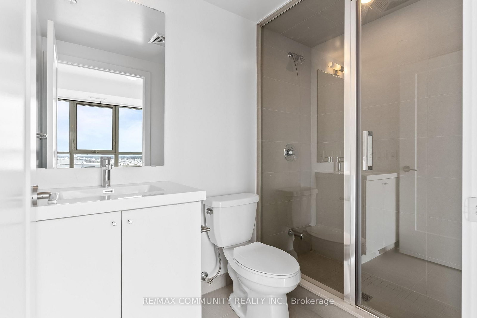 2550 Simcoe Street N, Unit 817 - Photo 12