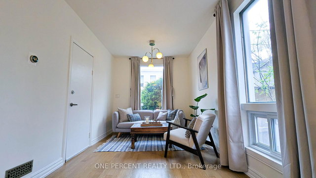 119 De Grassi Street