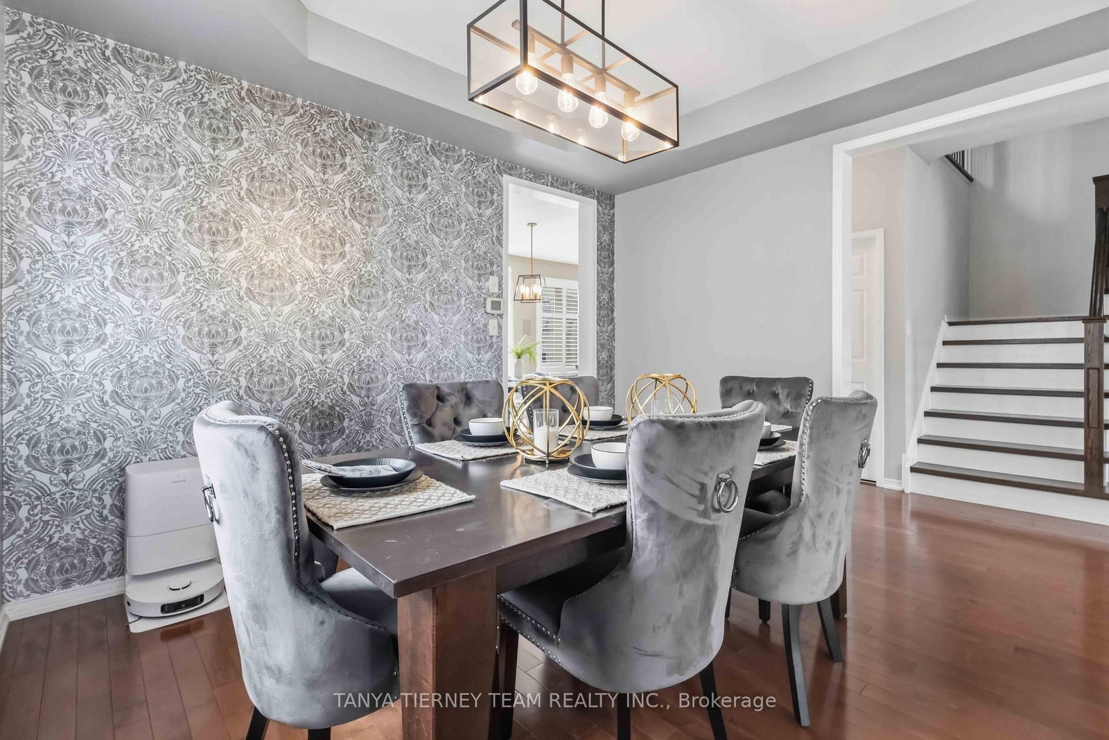 2315 Hackett Place - Photo 10
