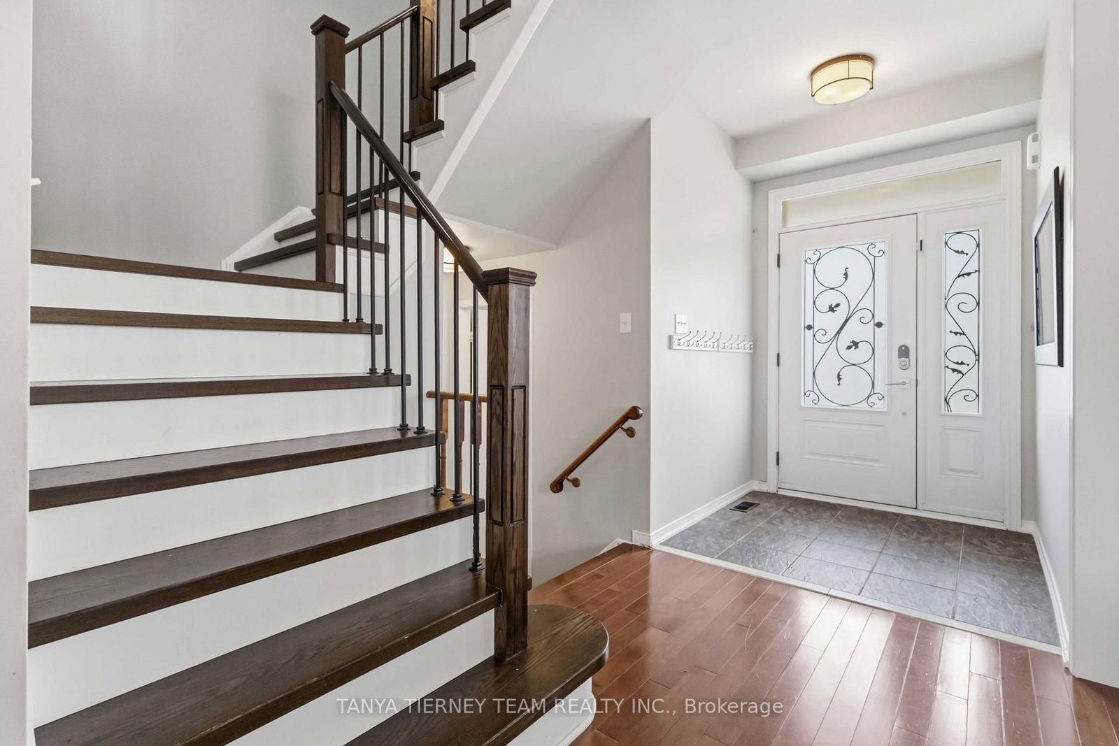 2315 Hackett Place - Photo 29