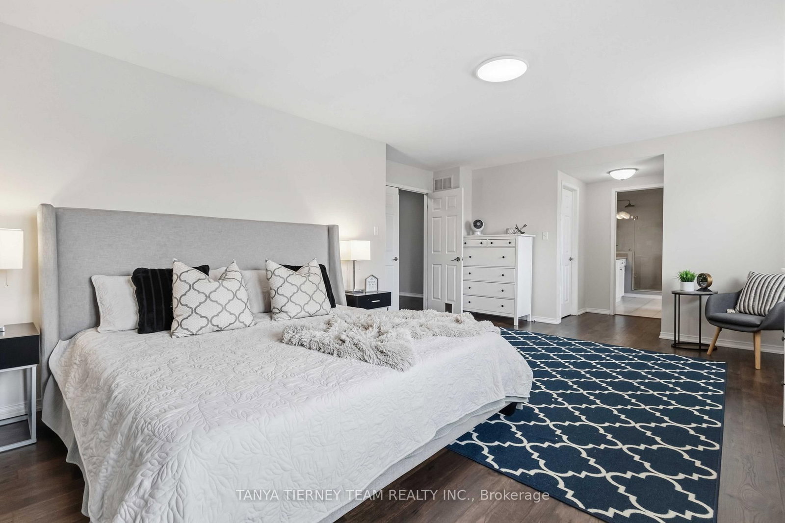 2315 Hackett Place - Photo 33